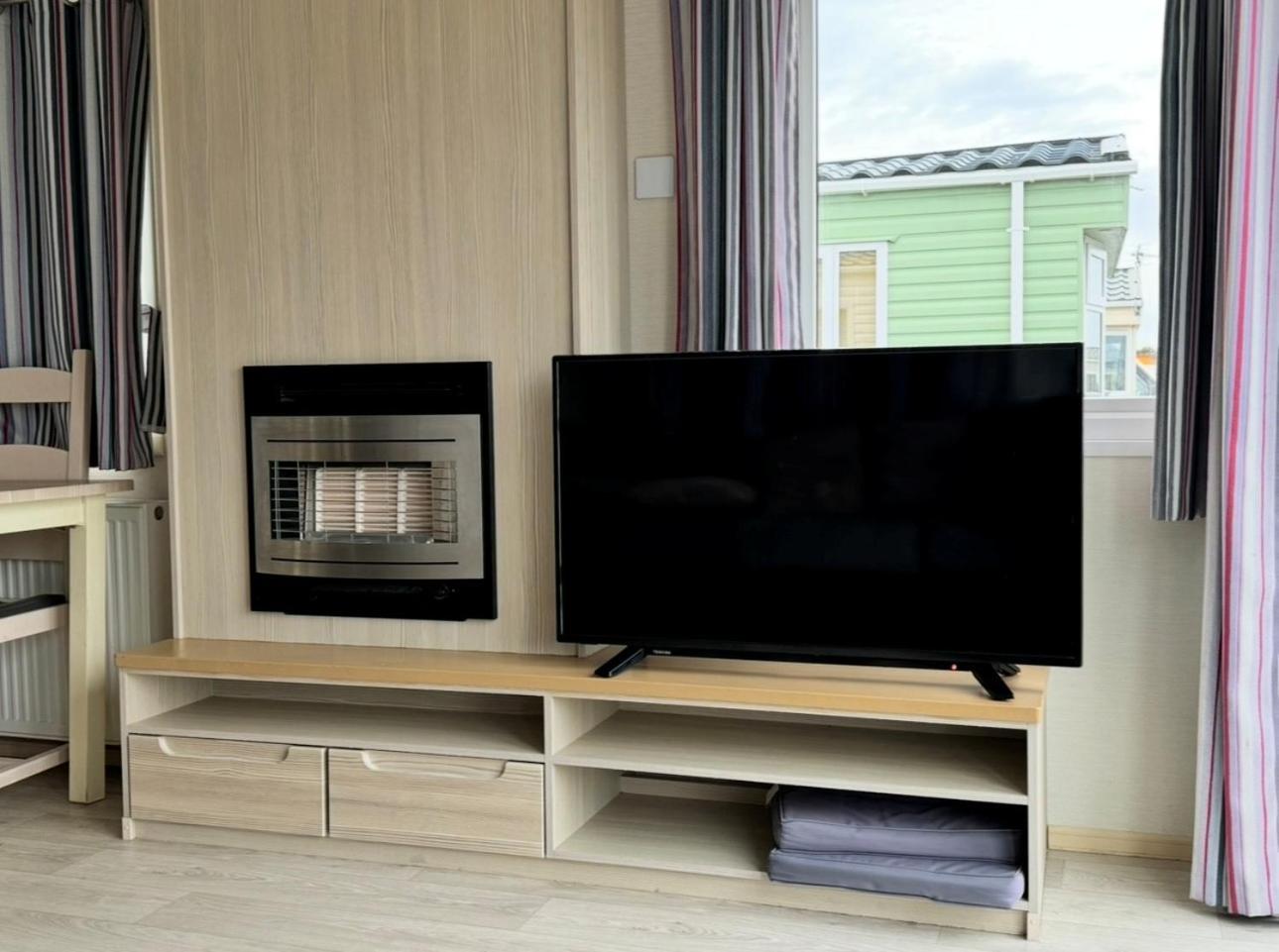 Pg177 Golden Palm Resort 8 Berth Caravan With Decking Chapel Saint Leonards Luaran gambar